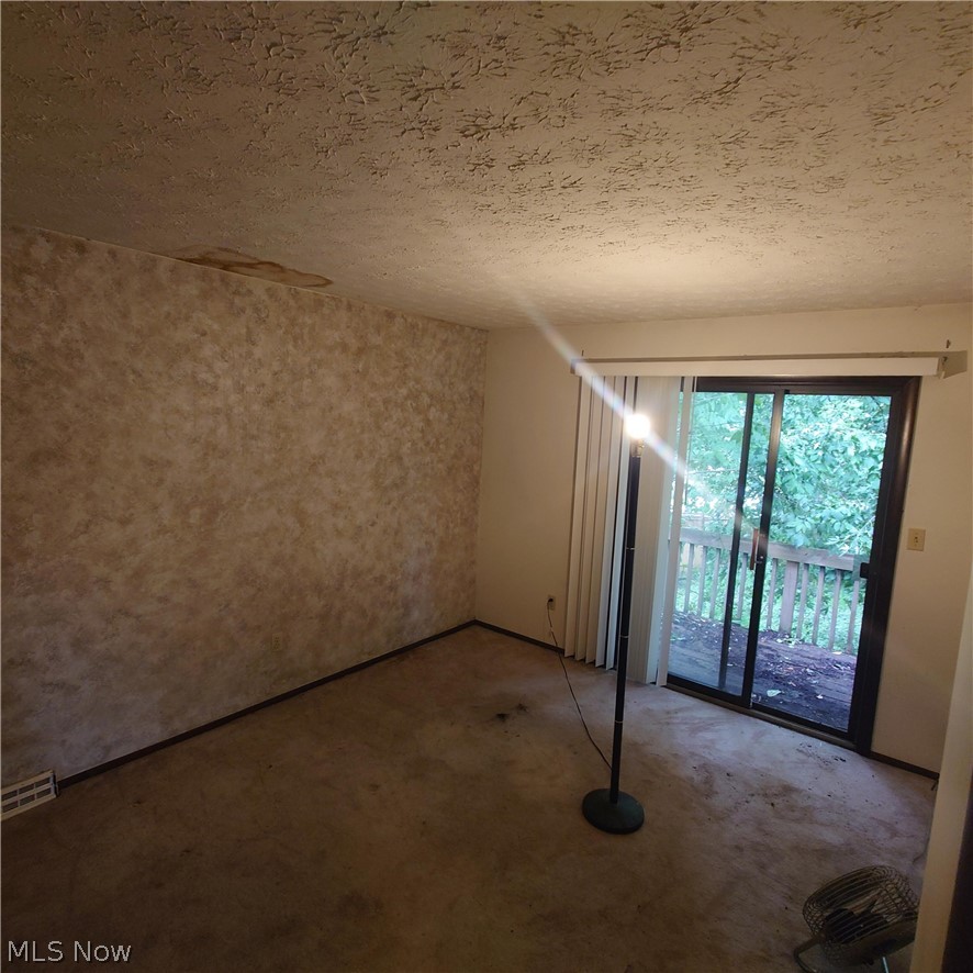 6407 Woodmoor Avenue NW Canton OH 44718