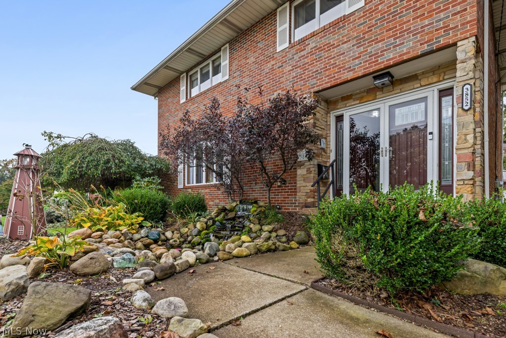 3852 Argonne Avenue Mogadore OH 44260