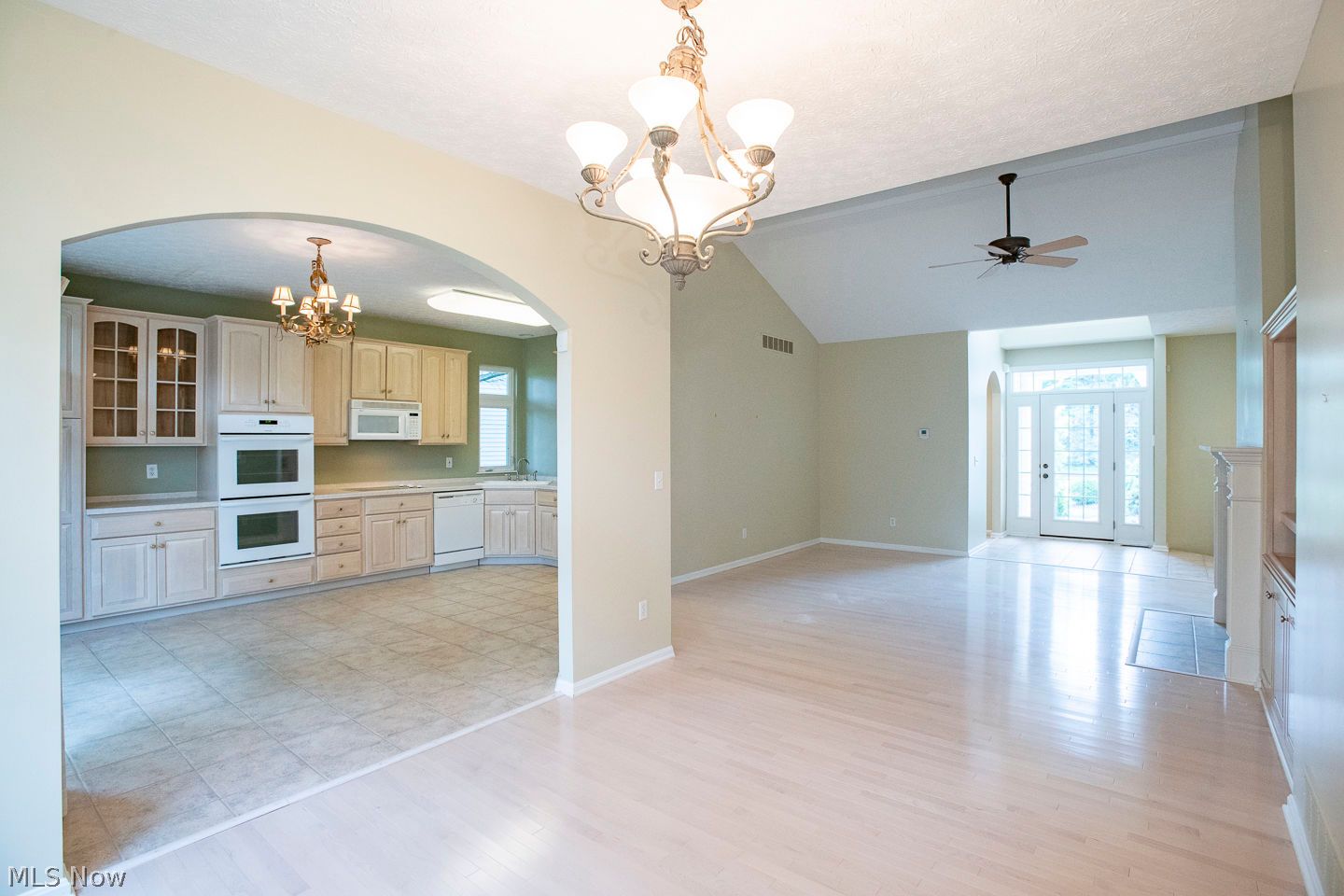 31776 Gardenside Drive Avon Lake OH 44012