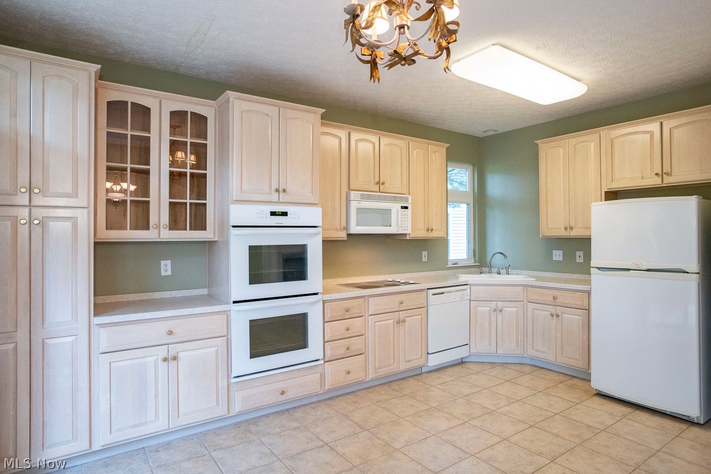 31776 Gardenside Drive Avon Lake OH 44012