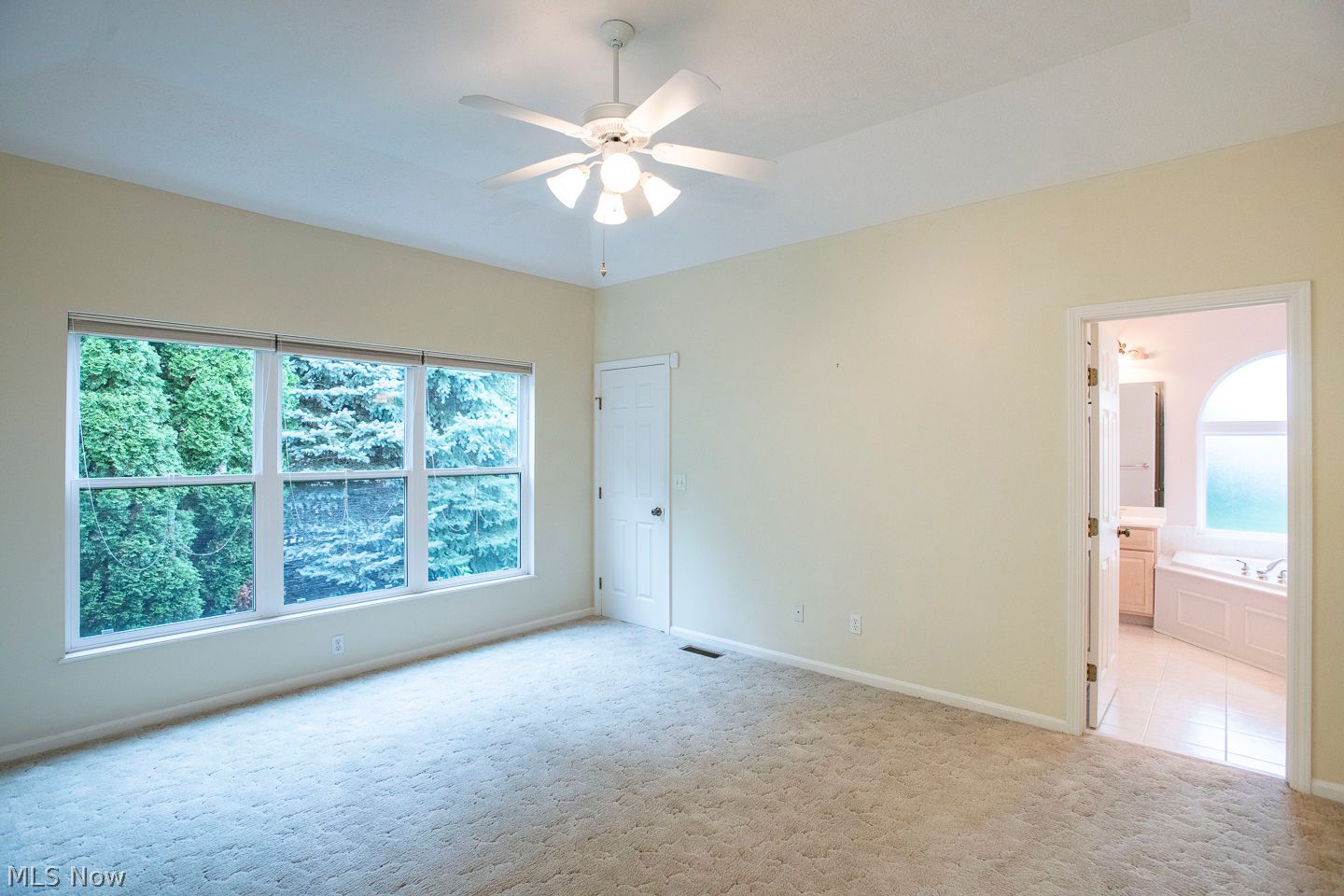 31776 Gardenside Drive Avon Lake OH 44012