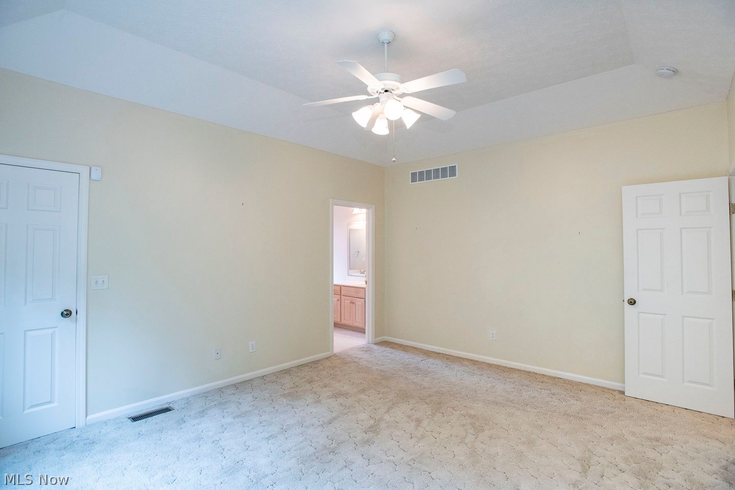 31776 Gardenside Drive Avon Lake OH 44012