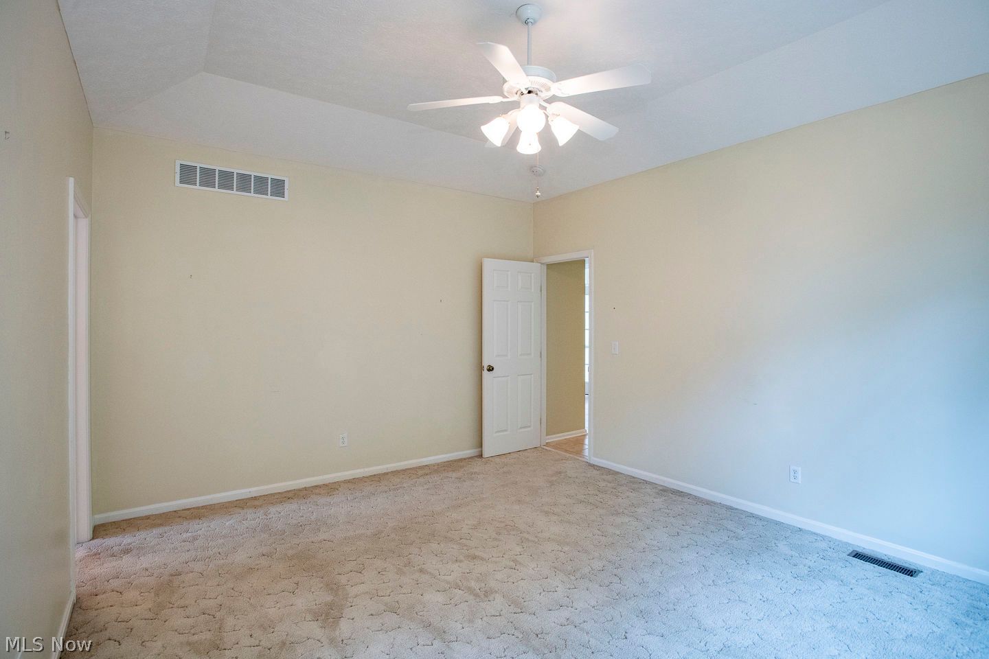 31776 Gardenside Drive Avon Lake OH 44012