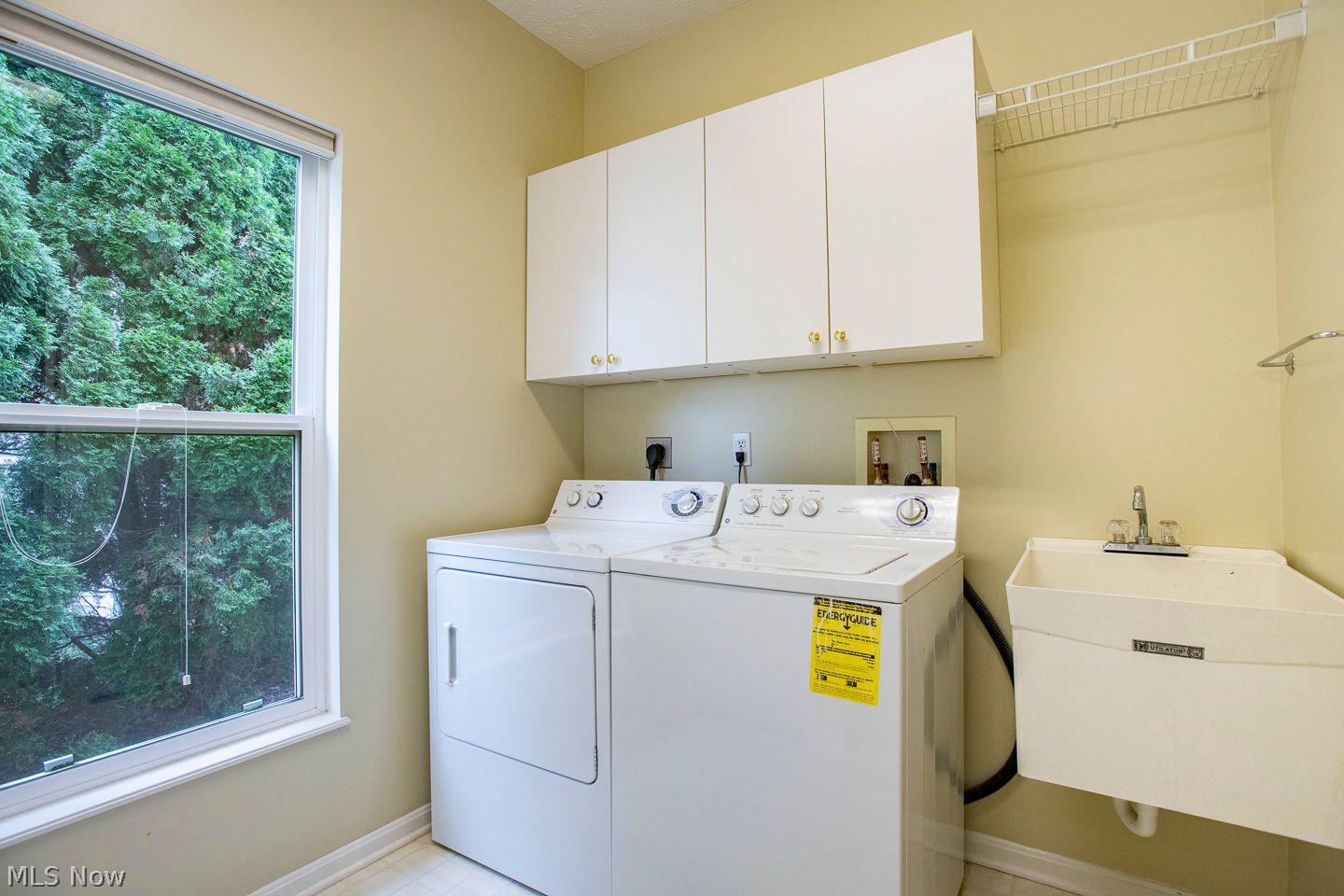 31776 Gardenside Drive Avon Lake OH 44012