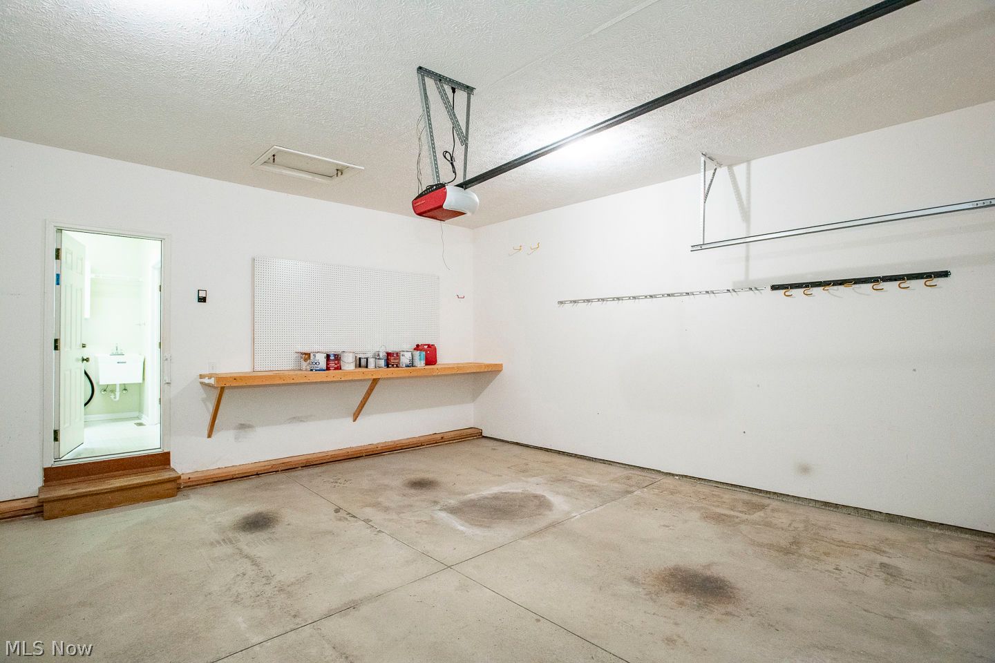 31776 Gardenside Drive Avon Lake OH 44012
