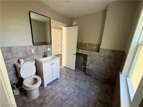 521 E 109th Street Cleveland OH 44108
