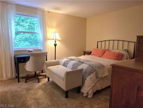 9900 Pebble Beach Cove Aurora OH 44202