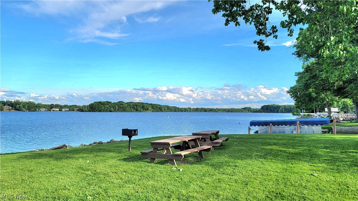9900 Pebble Beach Cove Aurora OH 44202