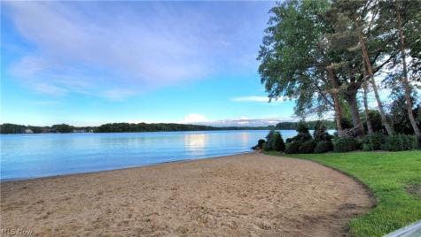 9900 Pebble Beach Cove Aurora OH 44202