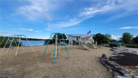 9900 Pebble Beach Cove Aurora OH 44202