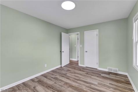 3332 North Avenue Parma OH 44134