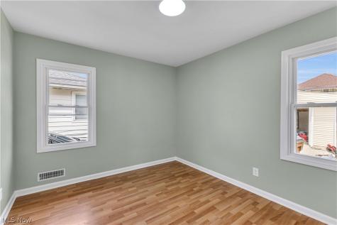 3332 North Avenue Parma OH 44134