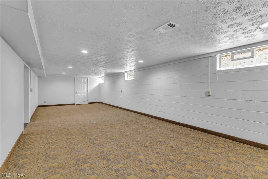 3332 North Avenue Parma OH 44134