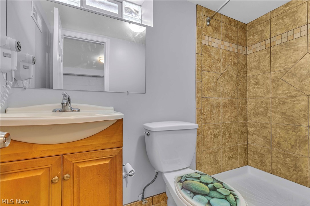 3332 North Avenue Parma OH 44134