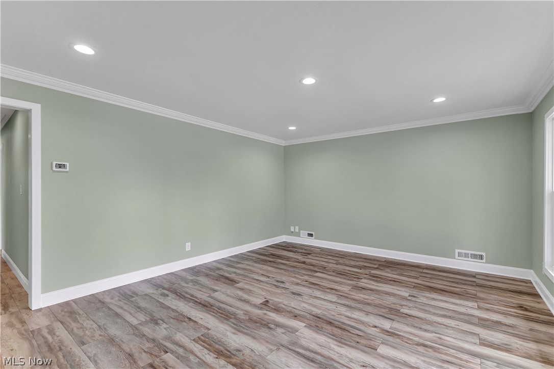 3332 North Avenue Parma OH 44134