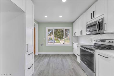 3332 North Avenue Parma OH 44134