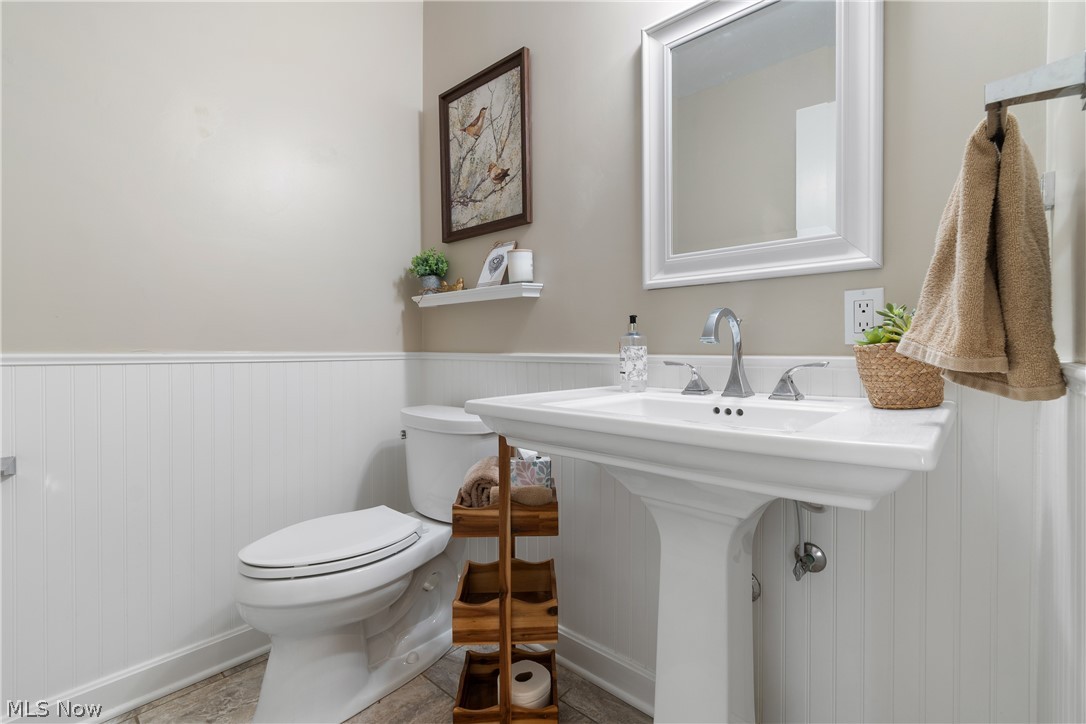405 Snow Avenue Coventry OH 44319