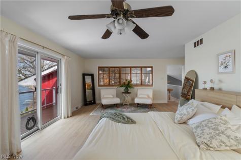 405 Snow Avenue Coventry OH 44319