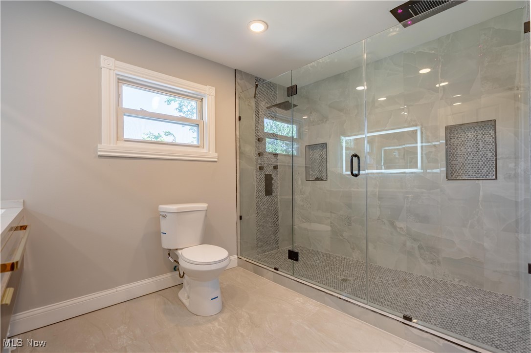 817 Raymond Street Akron OH 44307