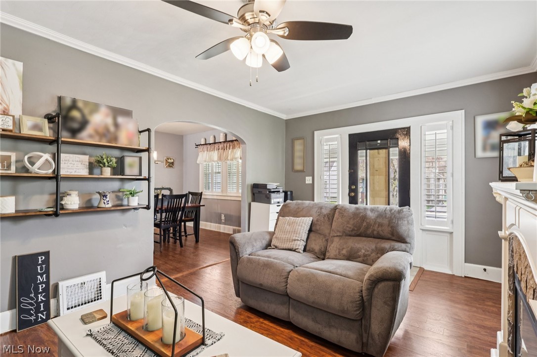 310 W Wood Street Lowellville OH 44436