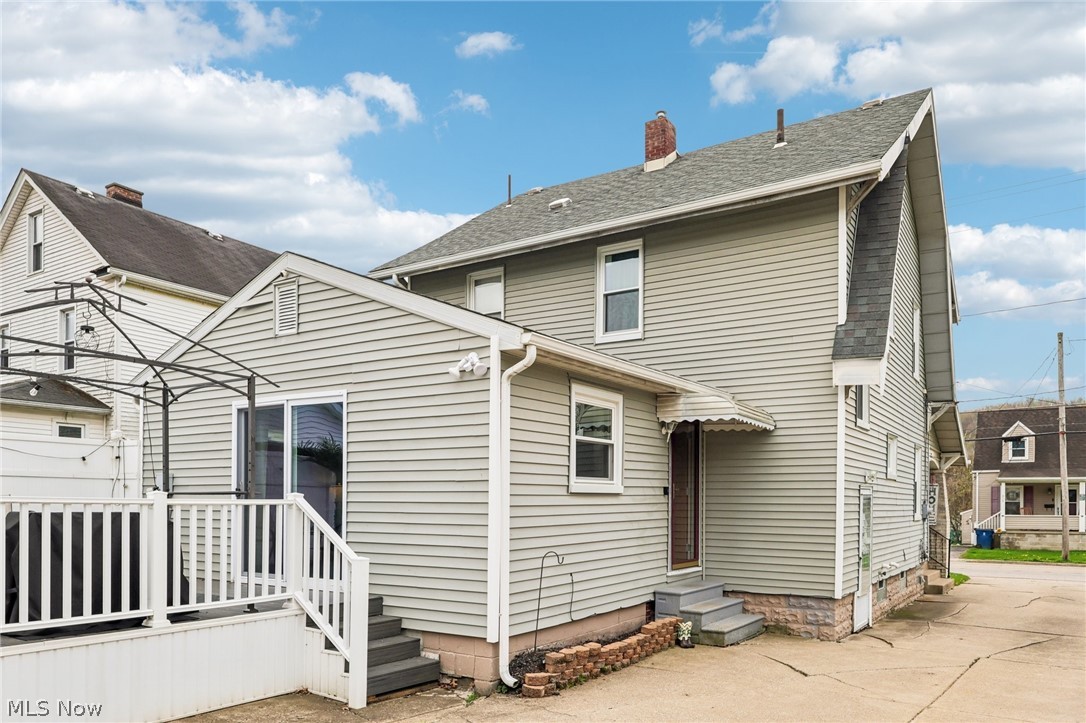 310 W Wood Street Lowellville OH 44436