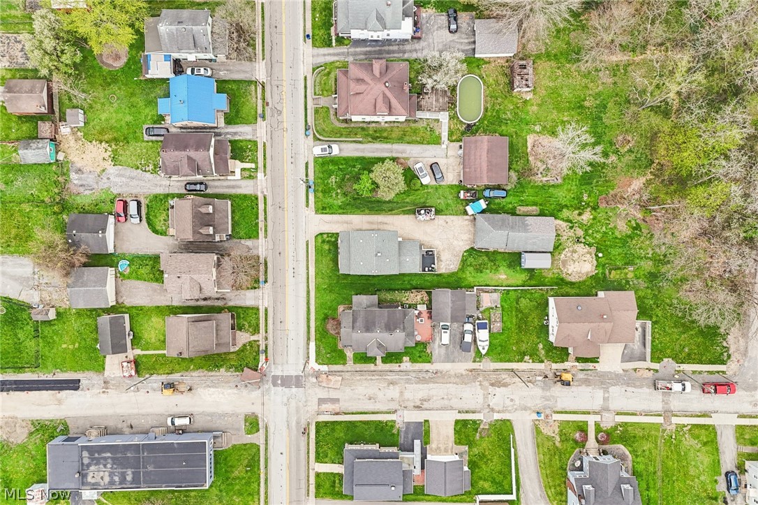310 W Wood Street Lowellville OH 44436