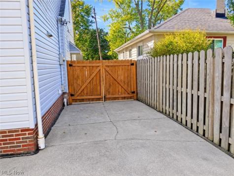 6643 Orchard Boulevard Parma Heights OH 44130