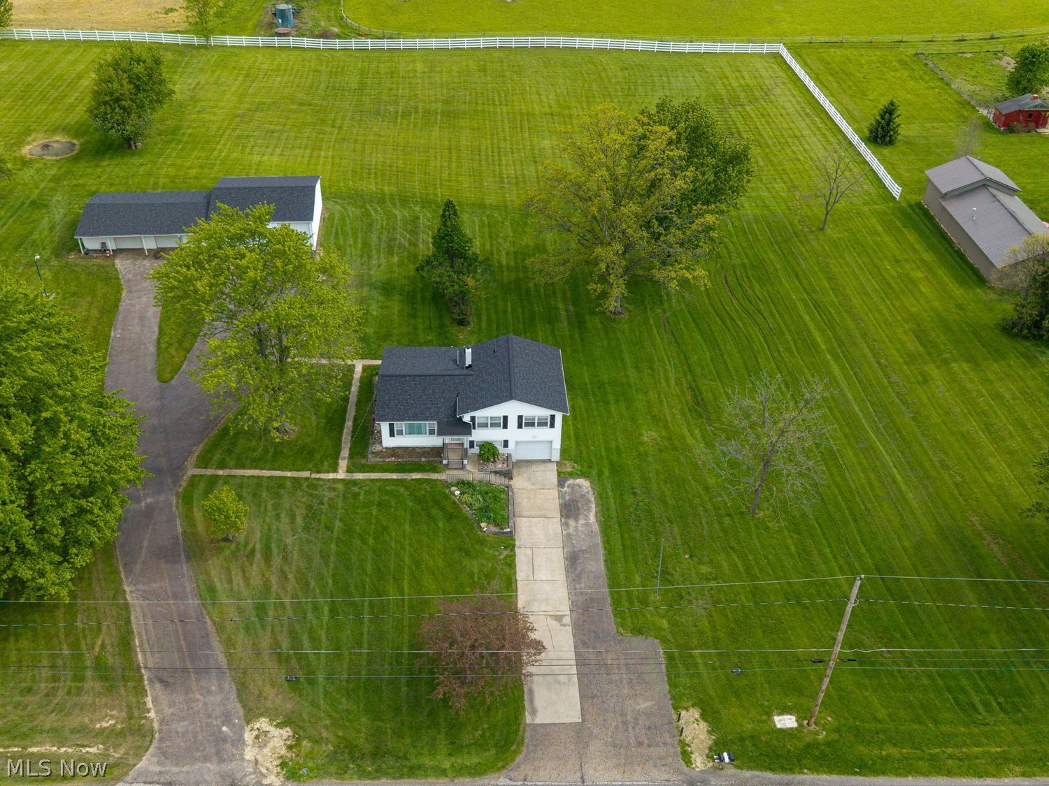 2460 Blake Road Wadsworth OH 44281