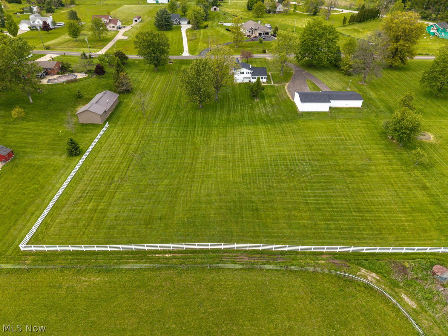 2460 Blake Road Wadsworth OH 44281