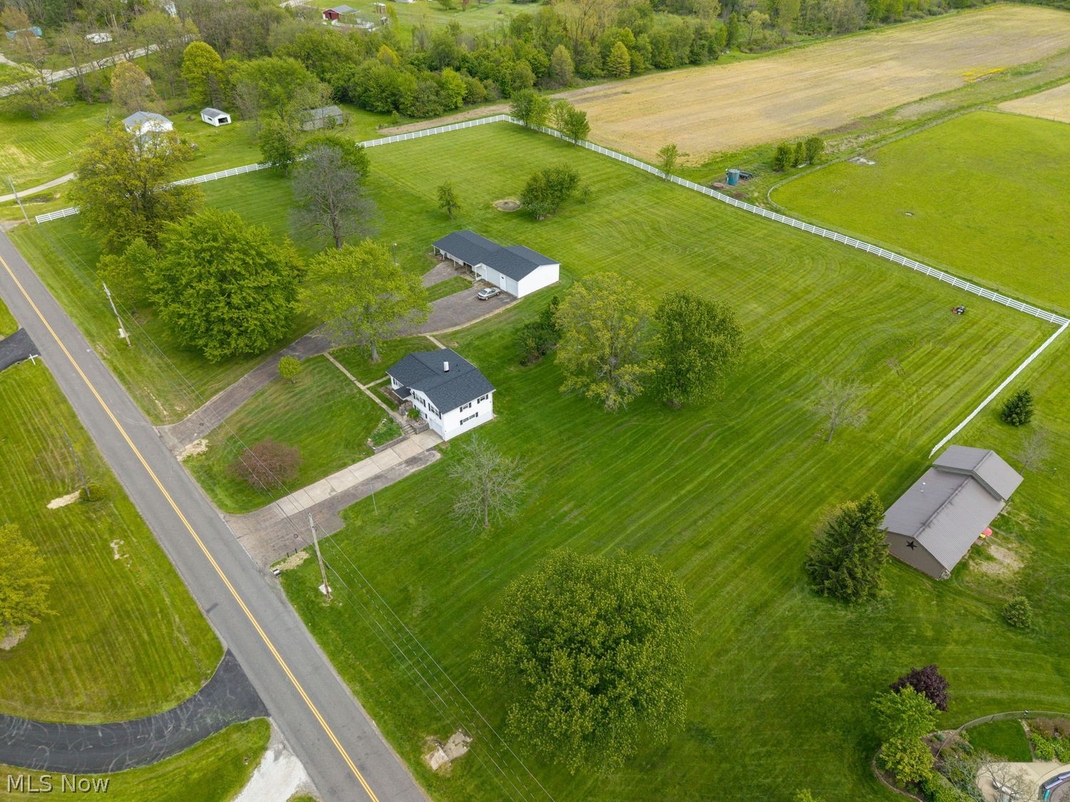 2460 Blake Road Wadsworth OH 44281