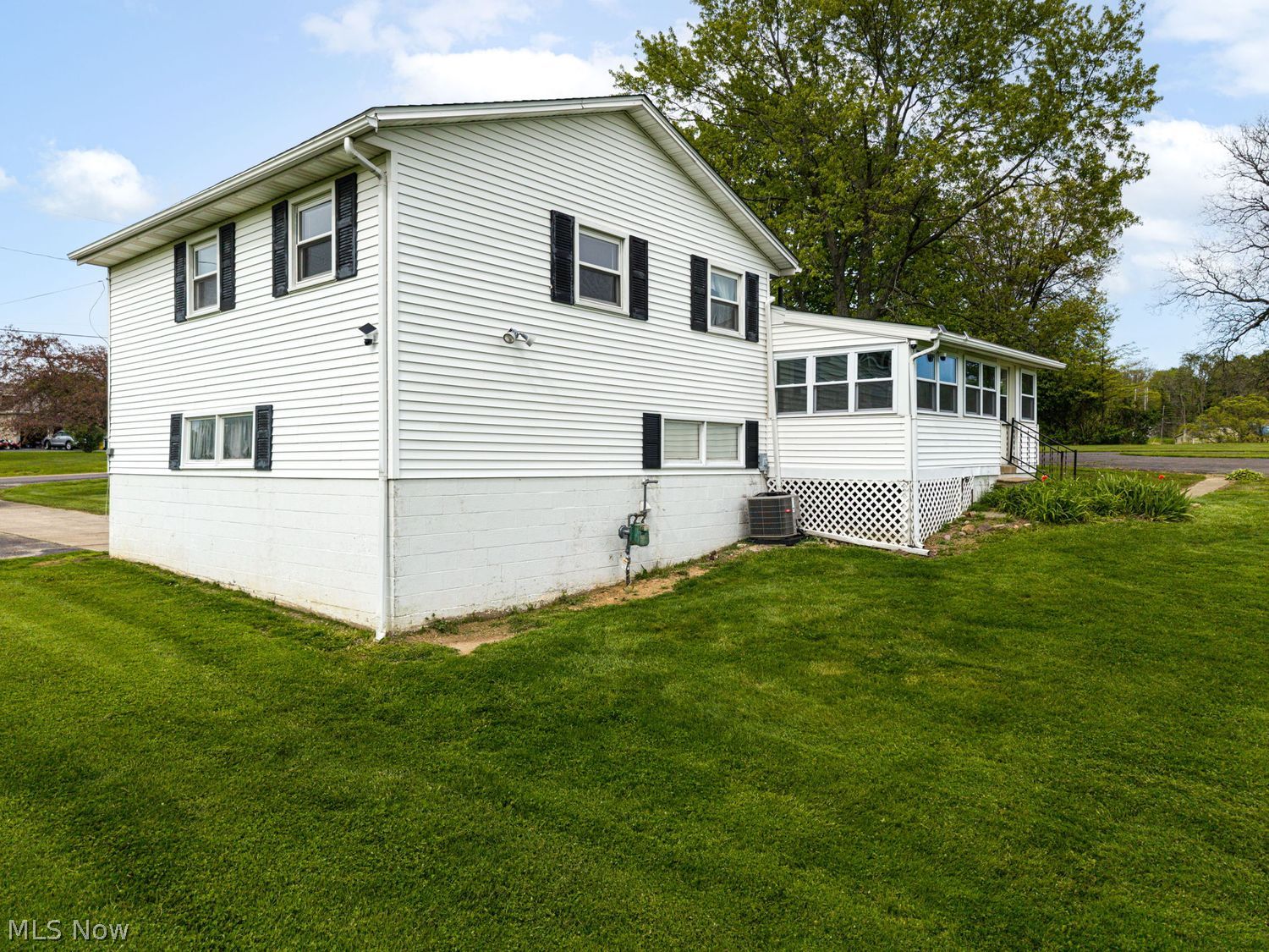 2460 Blake Road Wadsworth OH 44281