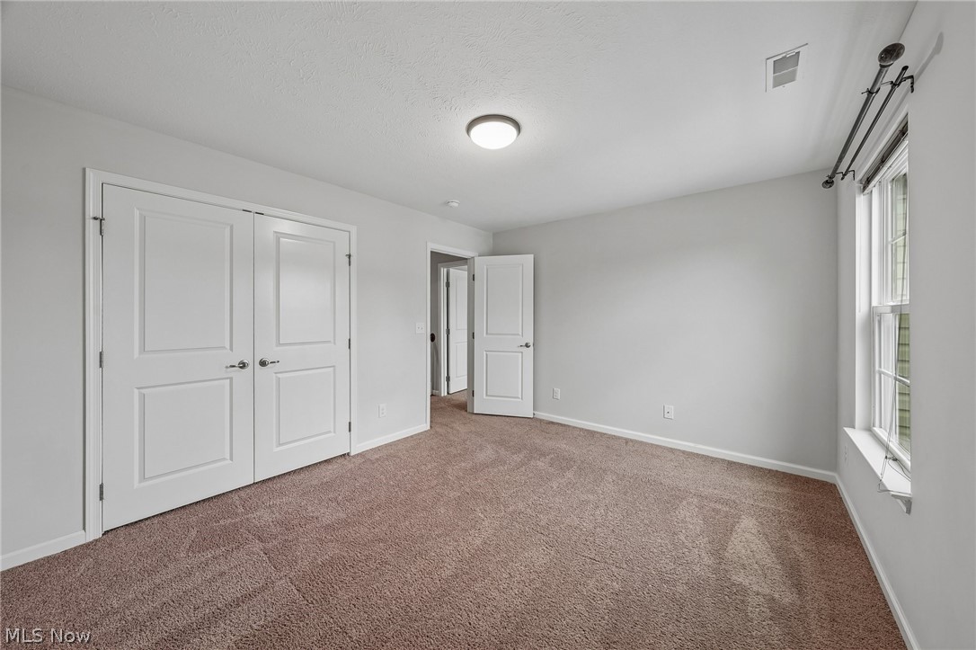 190 Lakeland Way Aurora OH 44202
