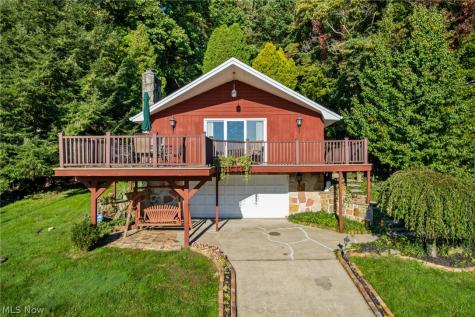 29 W Mohawk Drive Malvern OH 44644