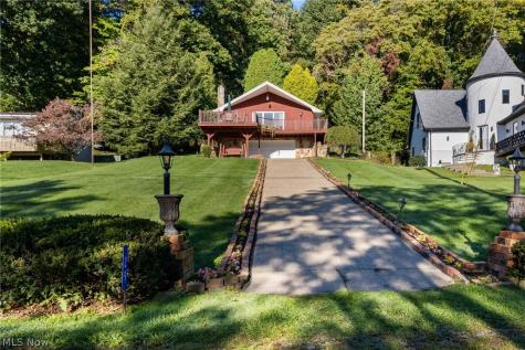 29 W Mohawk Drive Malvern OH 44644