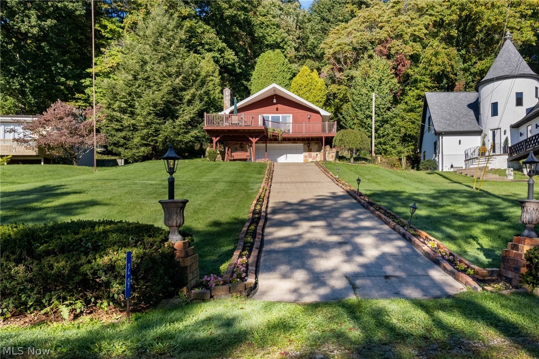 29 W Mohawk Drive Malvern OH 44644