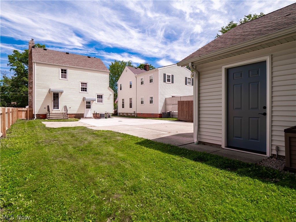 24613 E Oakland Road Bay Village OH 44140