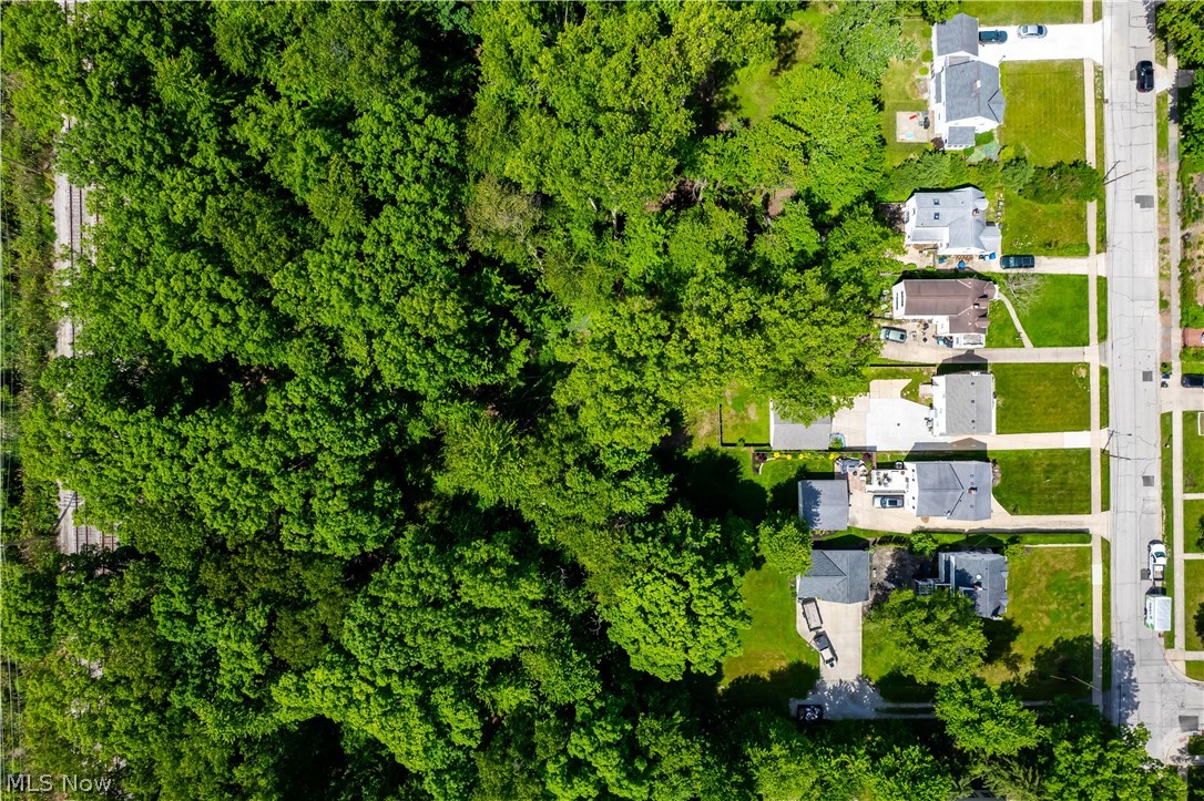 24613 E Oakland Road Bay Village OH 44140