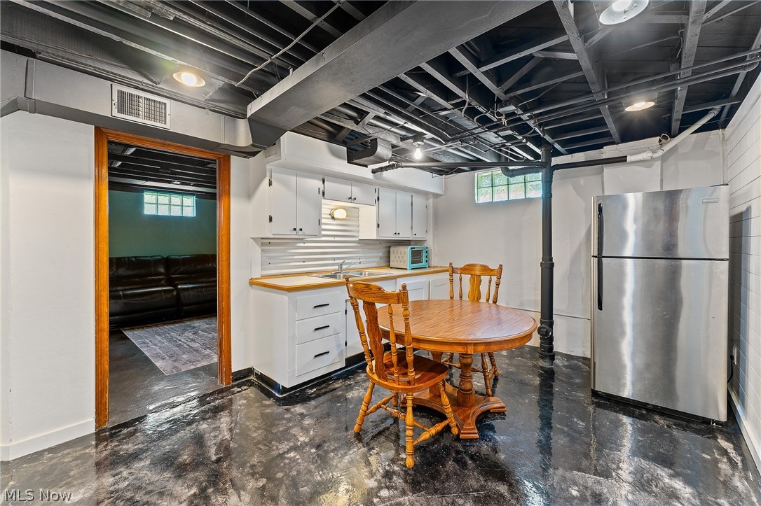 31 Island Drive Poland OH 44514