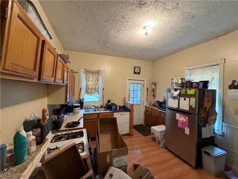 815 Amherst Road NE Massillon OH 44646