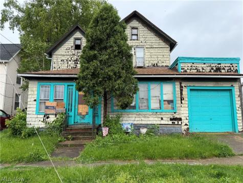 815 Amherst Road NE Massillon OH 44646