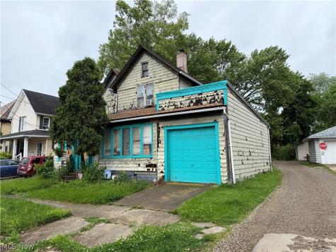 815 Amherst Road NE Massillon OH 44646