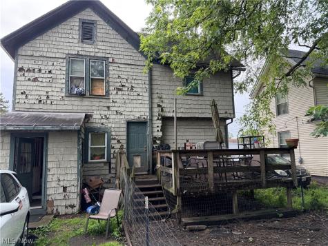 815 Amherst Road NE Massillon OH 44646