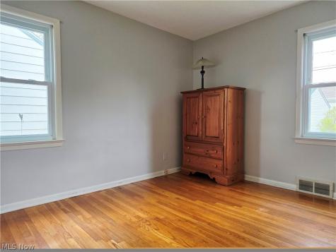 15804 Northwood Avenue Maple Heights OH 44137