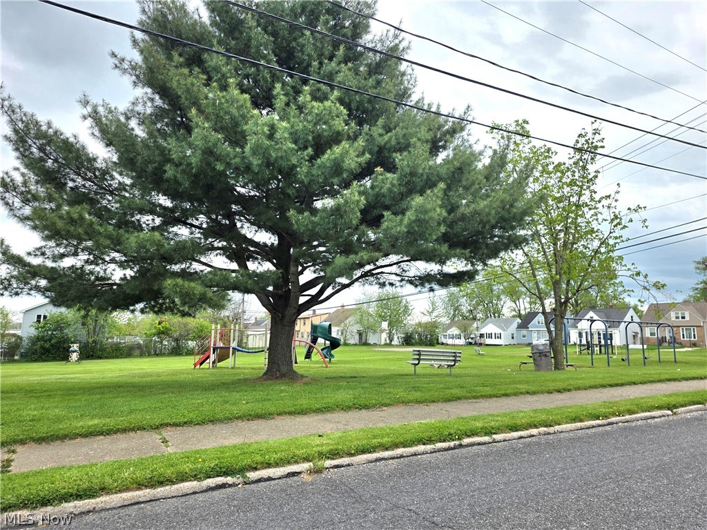 15804 Northwood Avenue Maple Heights OH 44137