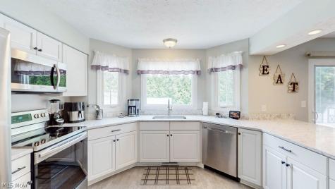 445 Blossom Circle Tallmadge OH 44278