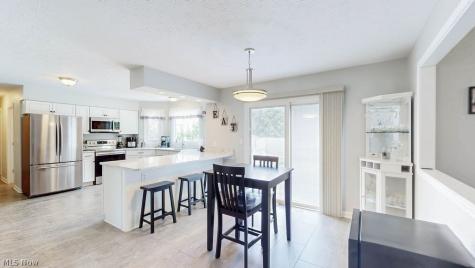 445 Blossom Circle Tallmadge OH 44278