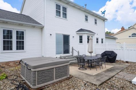 445 Blossom Circle Tallmadge OH 44278