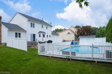 445 Blossom Circle Tallmadge OH 44278