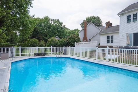 445 Blossom Circle Tallmadge OH 44278