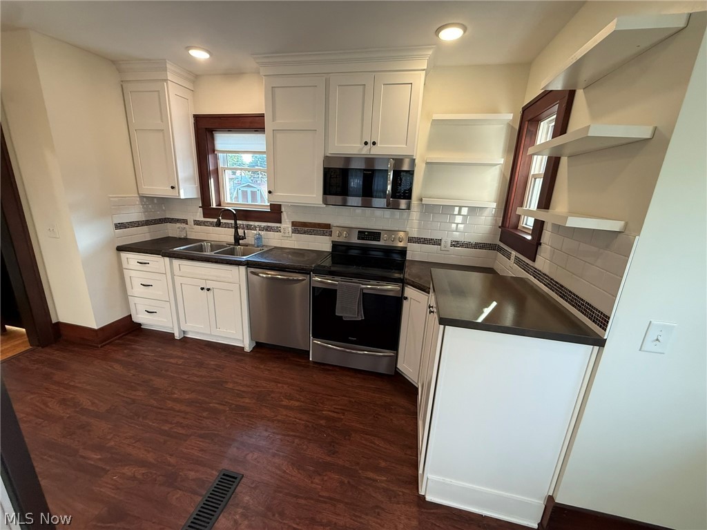 1024 N Wooster Avenue Dover OH 44622